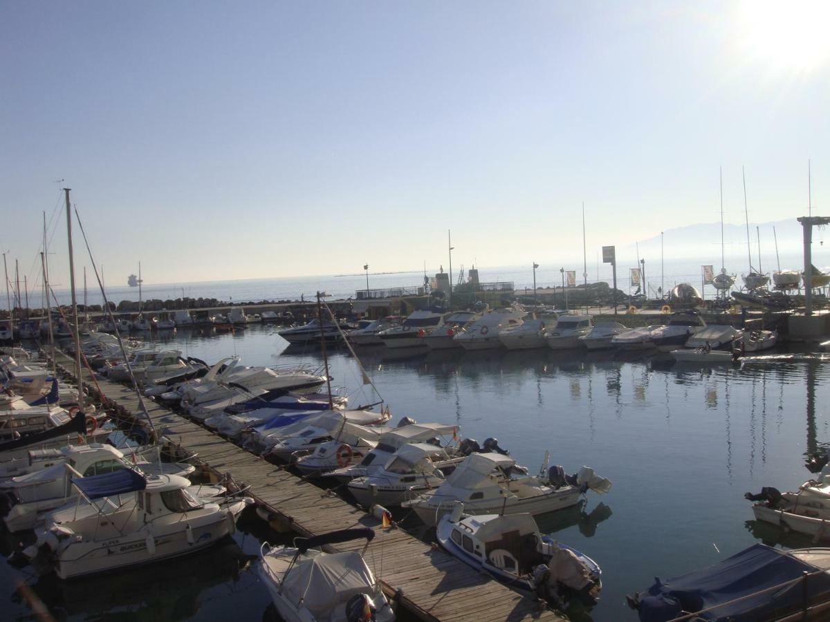 Apartamentos Casa Tia Antonia Malaga Zewnętrze zdjęcie